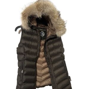 Napapijri Puffer Vest Hooded Coyote Fur Zip Up Retail Value $250